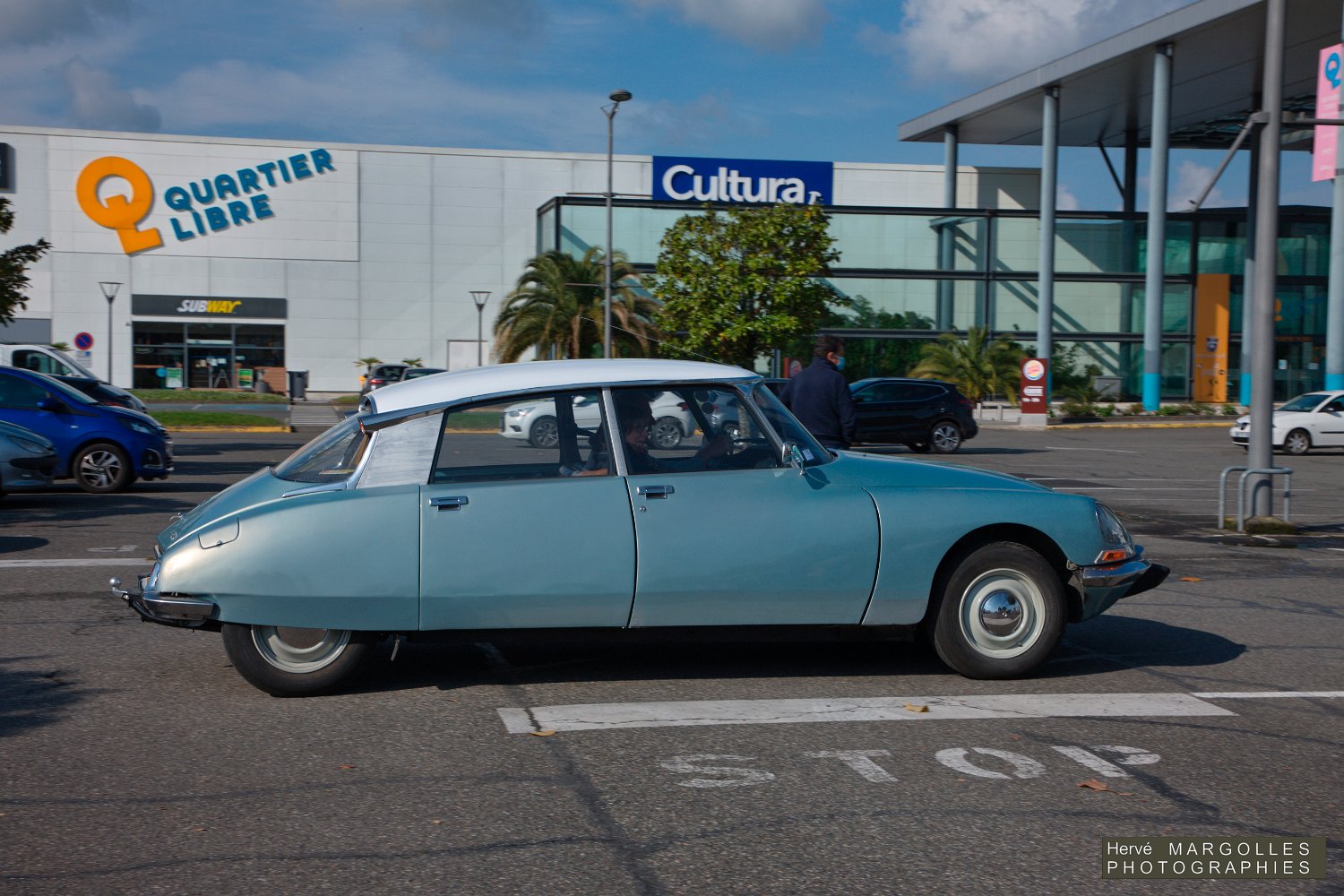 Citroen DS-01.jpg